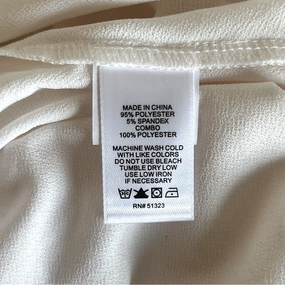 NWT CeCe White Blouse with Black Embroidered Floral Sheer Sleeves - Picture 5 of 9